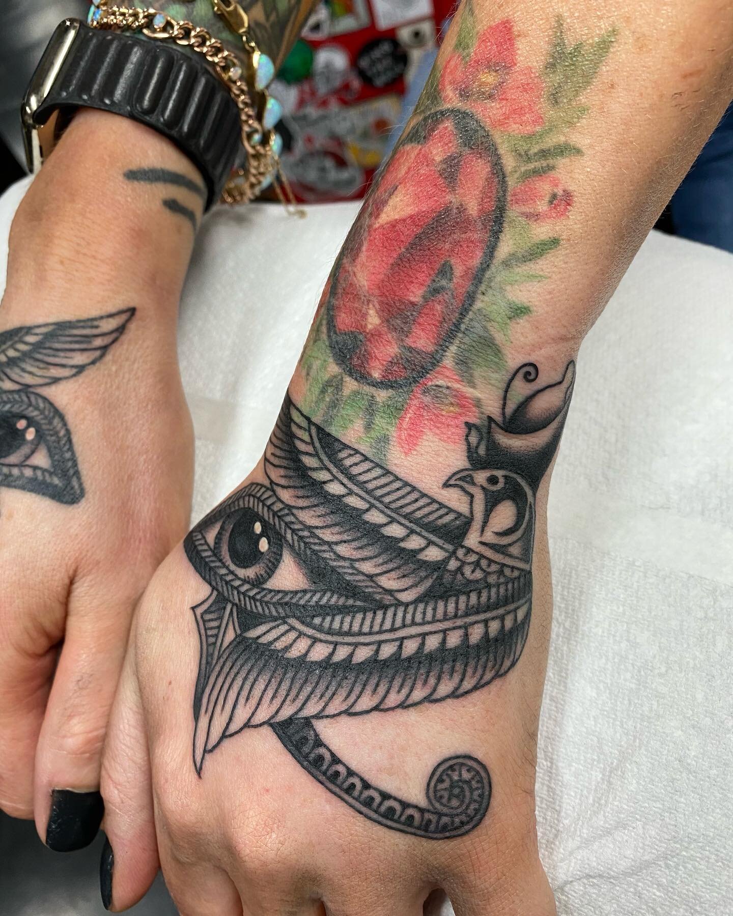 One healed one fresh no filters! I would love to tattoo you and have a few spaces left in February taking bookings @thecirclelondon Monday-Tuesdays and @occult_tattoo Fridays/Saturdays please email info@famtattooer.com to get booked in --------------