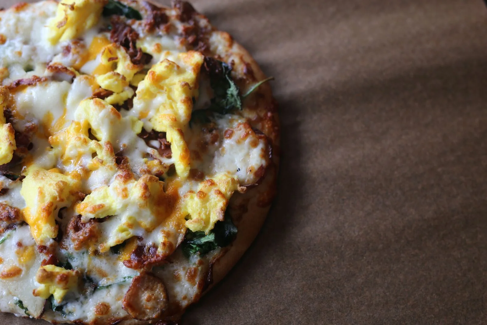Alfredo Bacon Breakfast Pizza