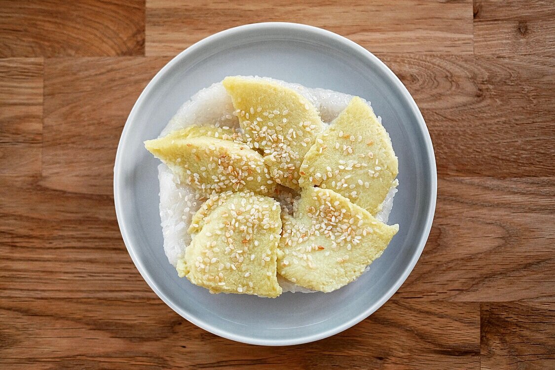 Thai Custard with Sweet Sticky Rice