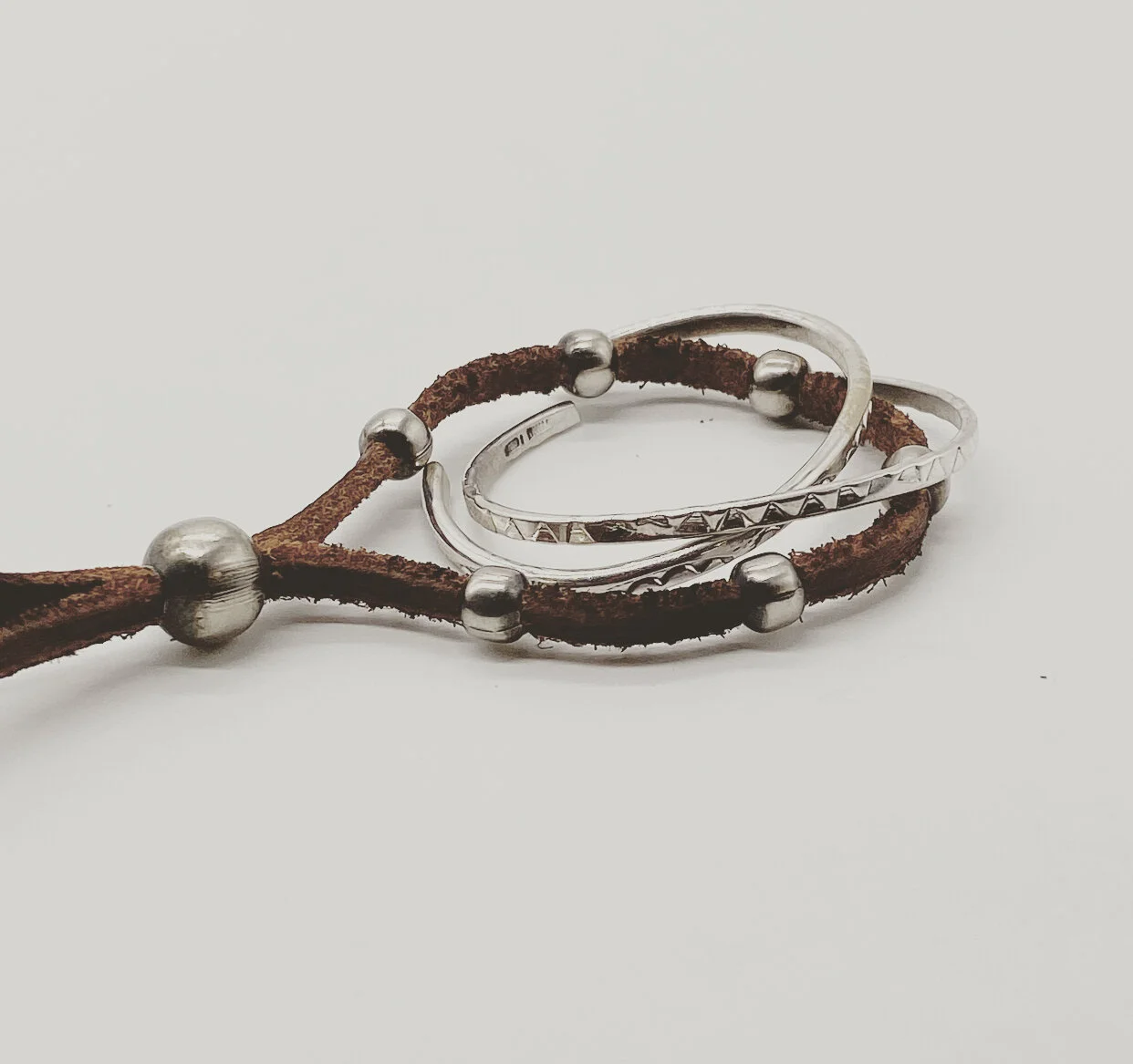 0B26925C-50B4-47B1-814F-B6F7E26B58C1