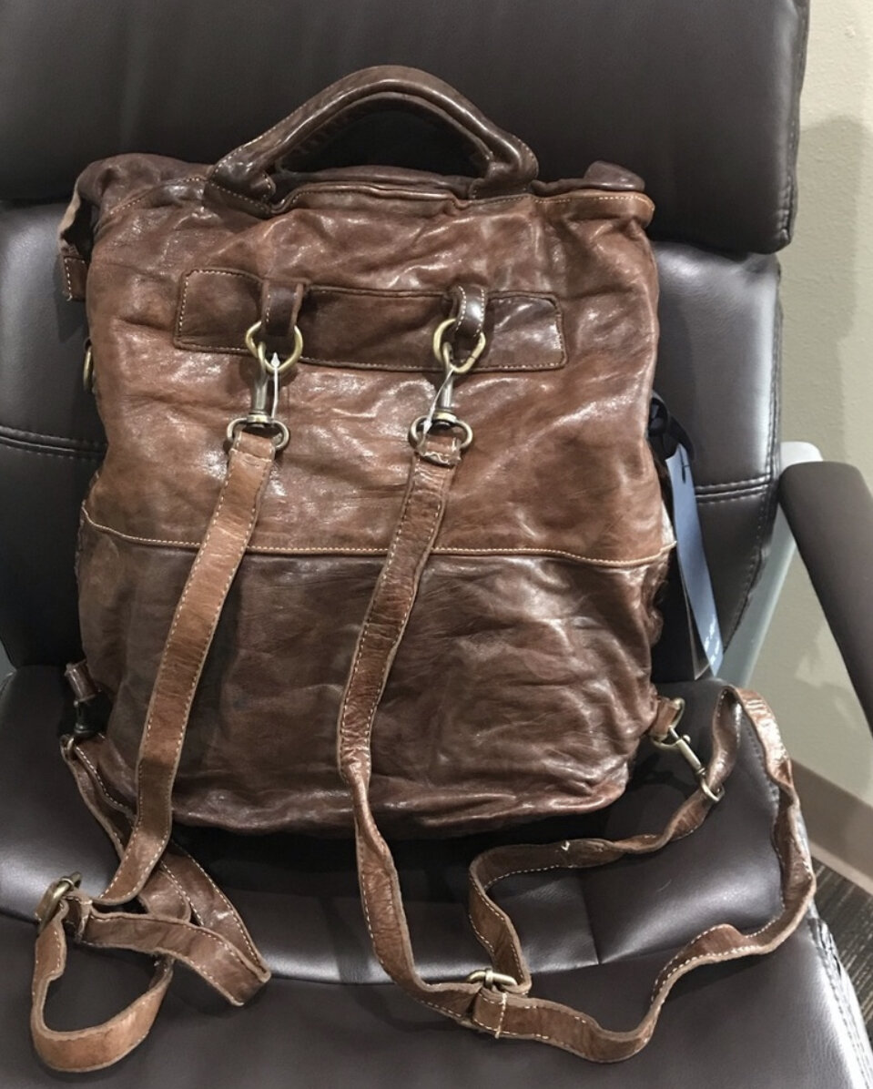 09906952-C509-46D4-9F5F-DA7CEFF15053