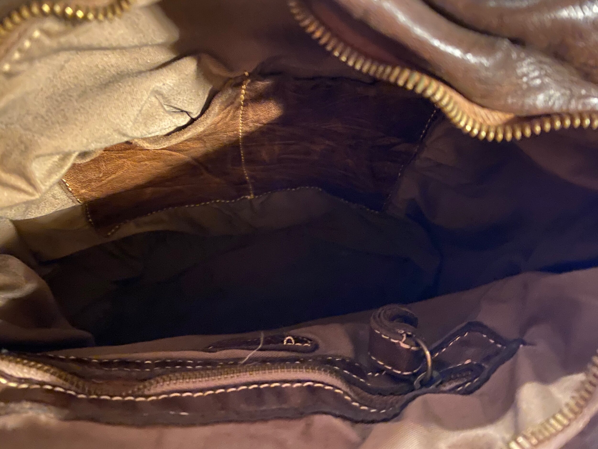 900ACBF5-076E-426F-9C6D-8199C0EC880B