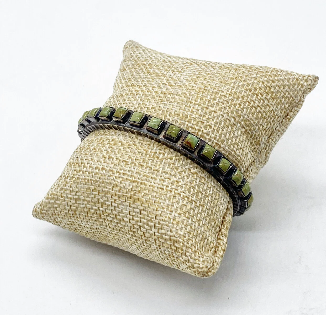 95AE48CF-73C2-4F2B-BCF1-F0D40F95E4AD