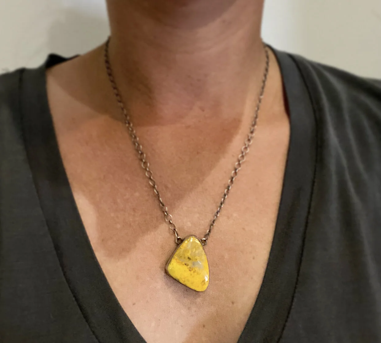 09B04C04-3B63-44DC-B81B-183719020D66