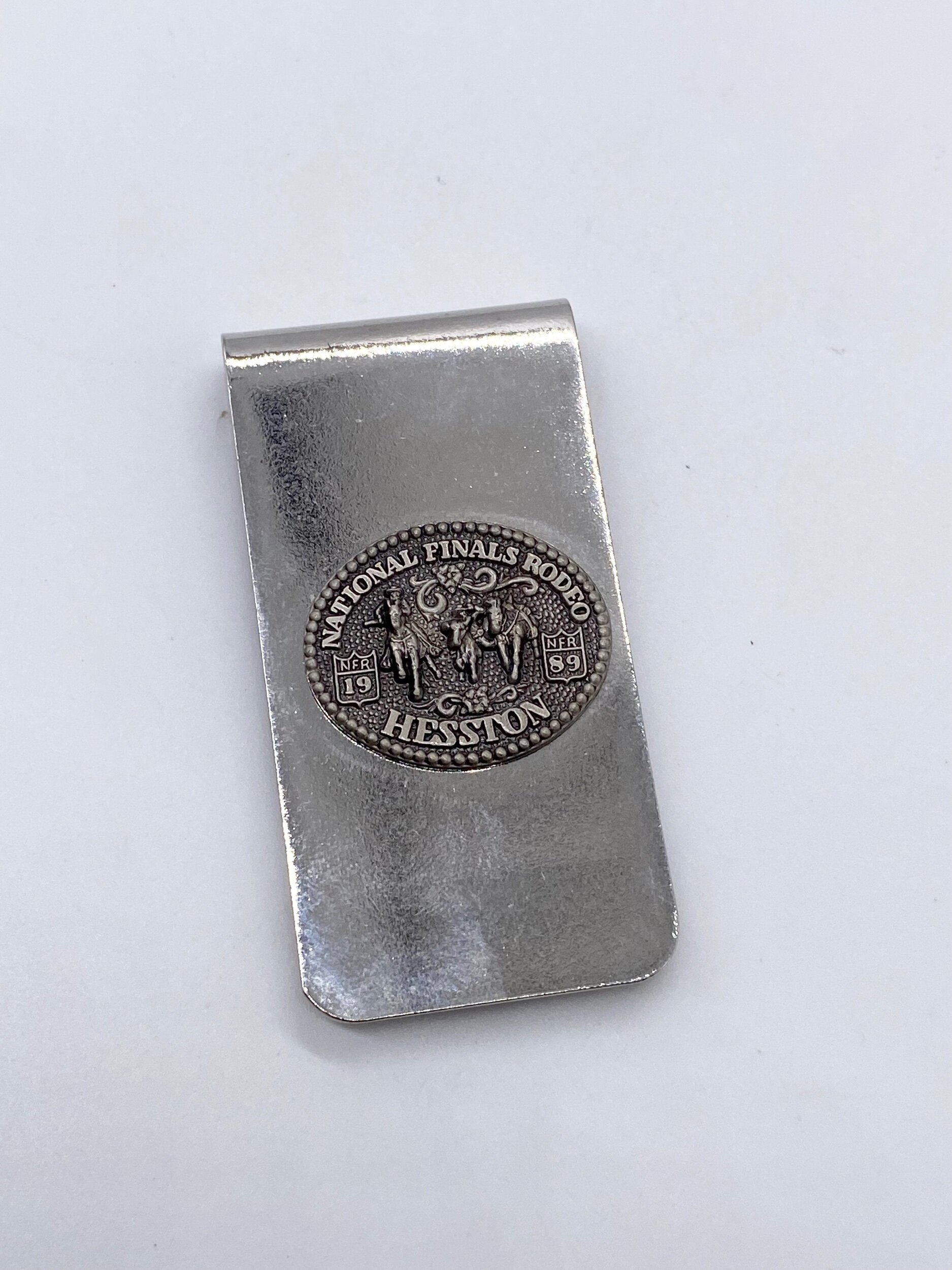 1571196A-BE39-46E7-9E73-E4E120C4E787