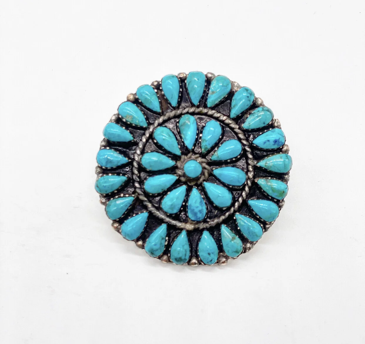 EE8824CF-155F-4F74-AA3F-885235057017