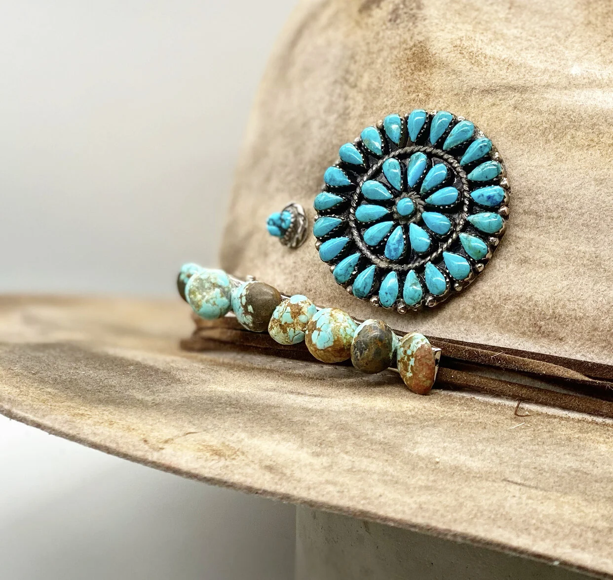 57AD1013-AA4D-4038-8405-7D0A6470A537