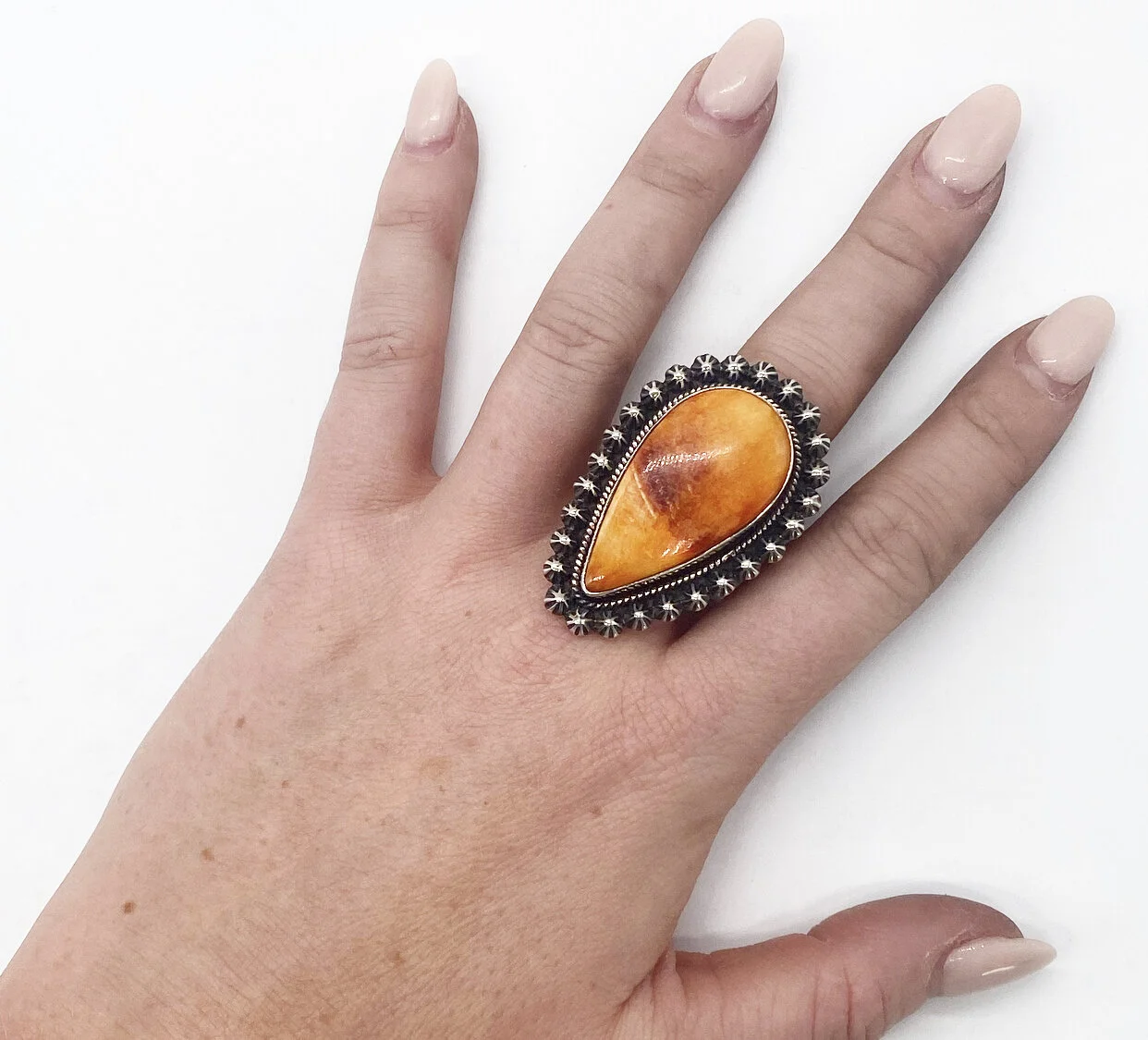 DD9FFA83-48FB-4757-A6E7-E8F8253C5002