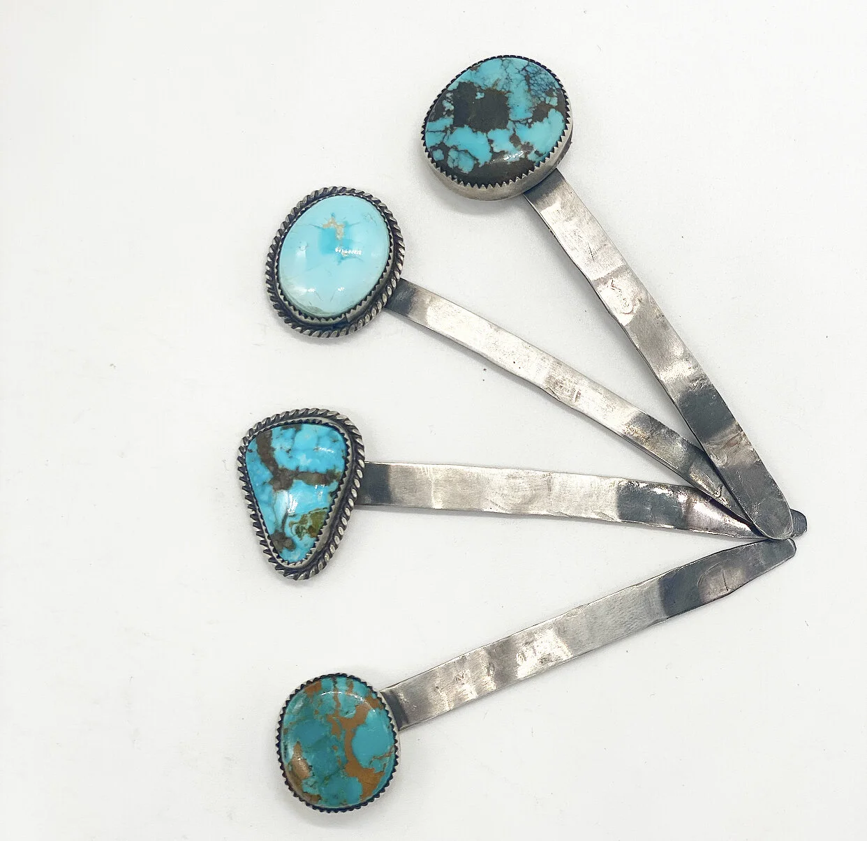 EC13CB39-1E6D-4405-9C45-72B8BF998E9A