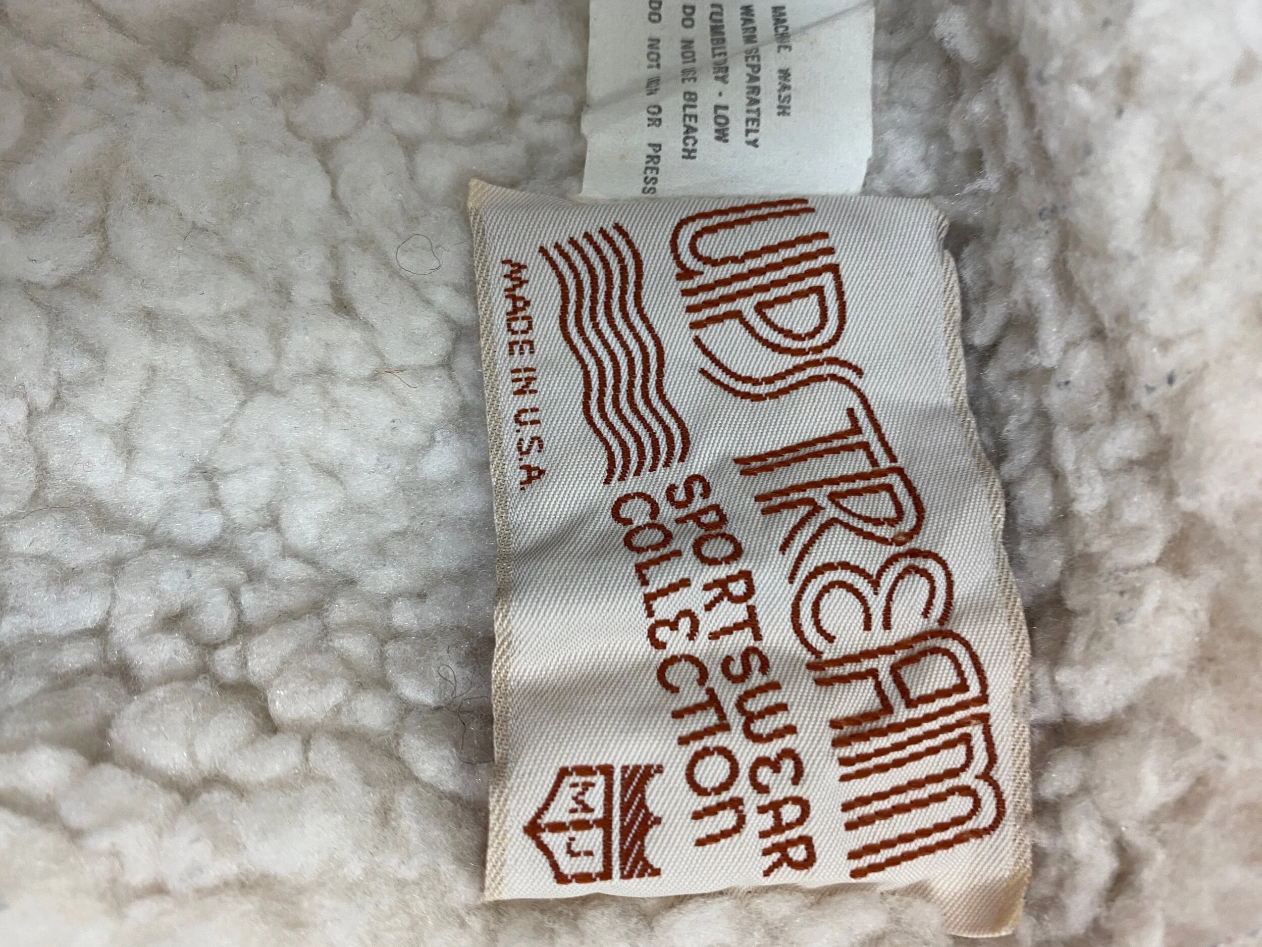 4AAD1502-7EF0-4CB0-99F7-1D529A1734F2