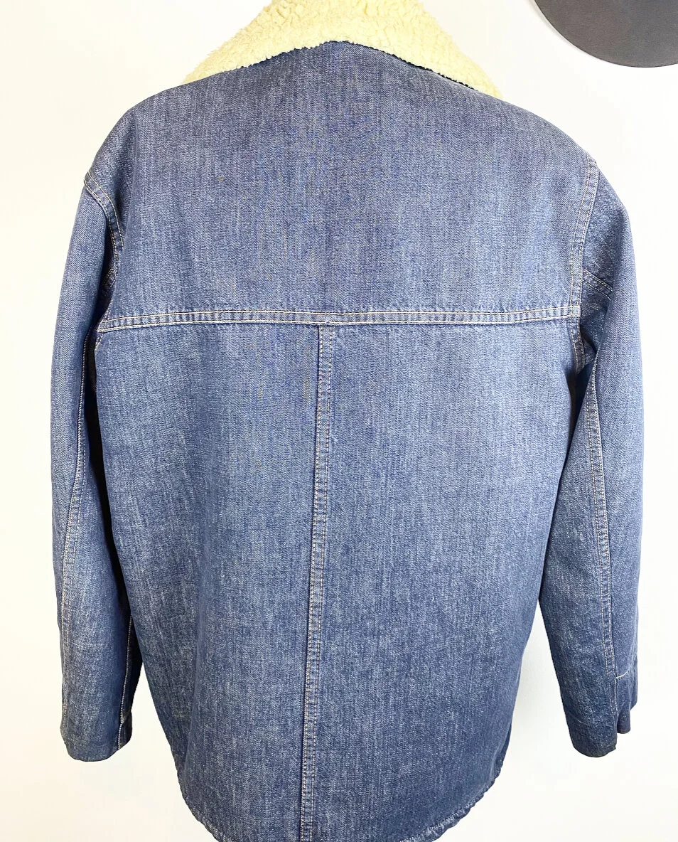 E1DB1101-E419-4049-A96A-7D5000454D8E