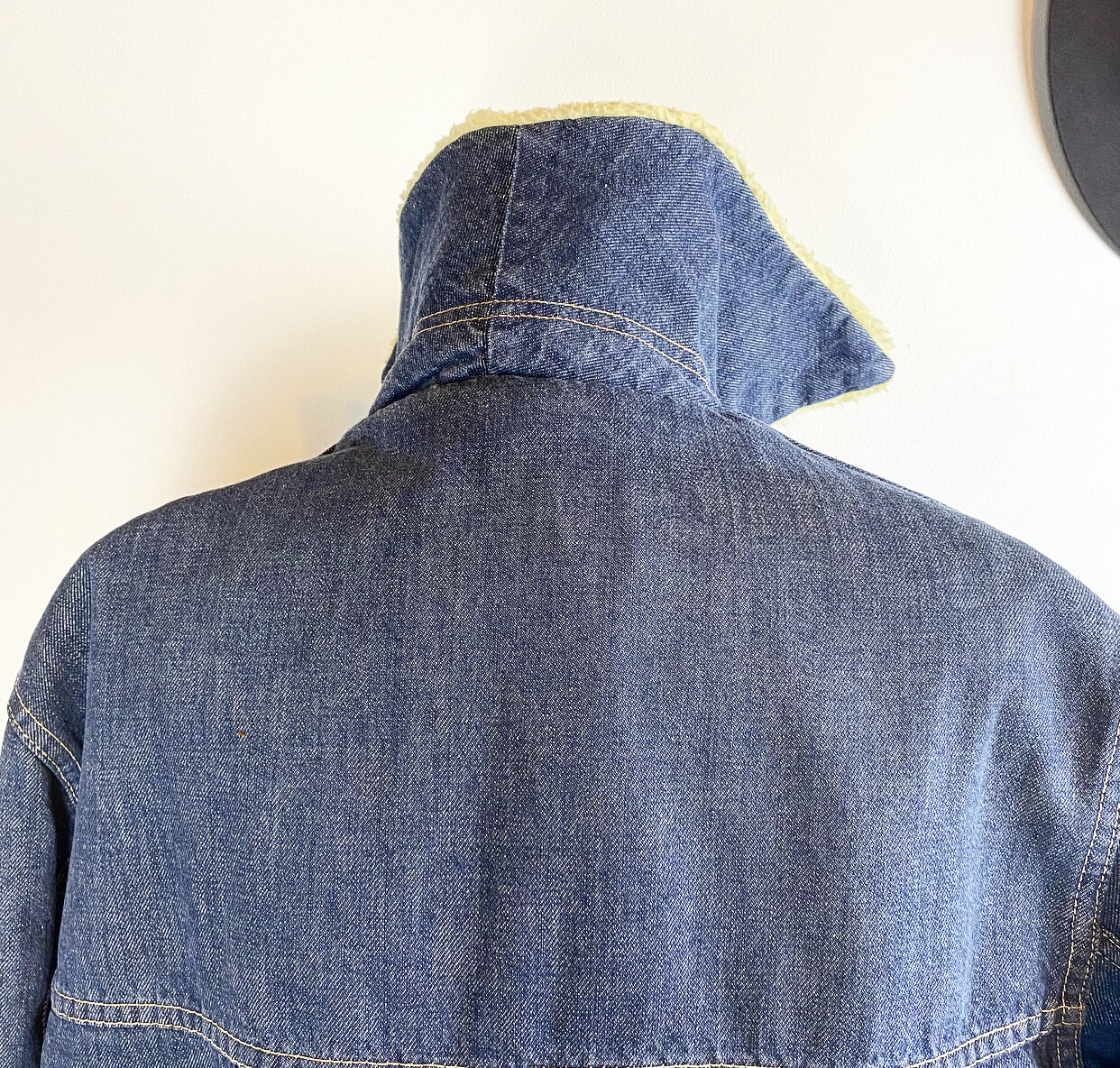 AAE1DCFE-D29A-43E2-B644-F9CB9D77FF77