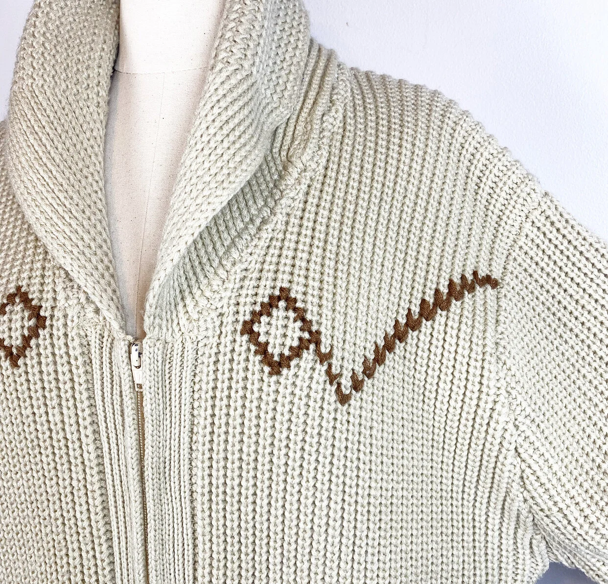 935B698A-F668-4B74-A1E3-D6D30F788F2E