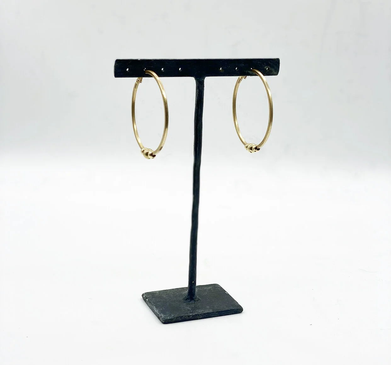 21258E42-44AC-4A1B-858D-675261FE472D