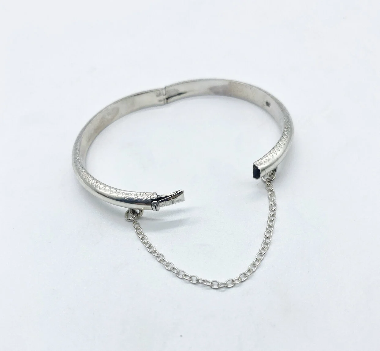 12FD8059-DD1B-4D64-AD27-7DEC8587BC75