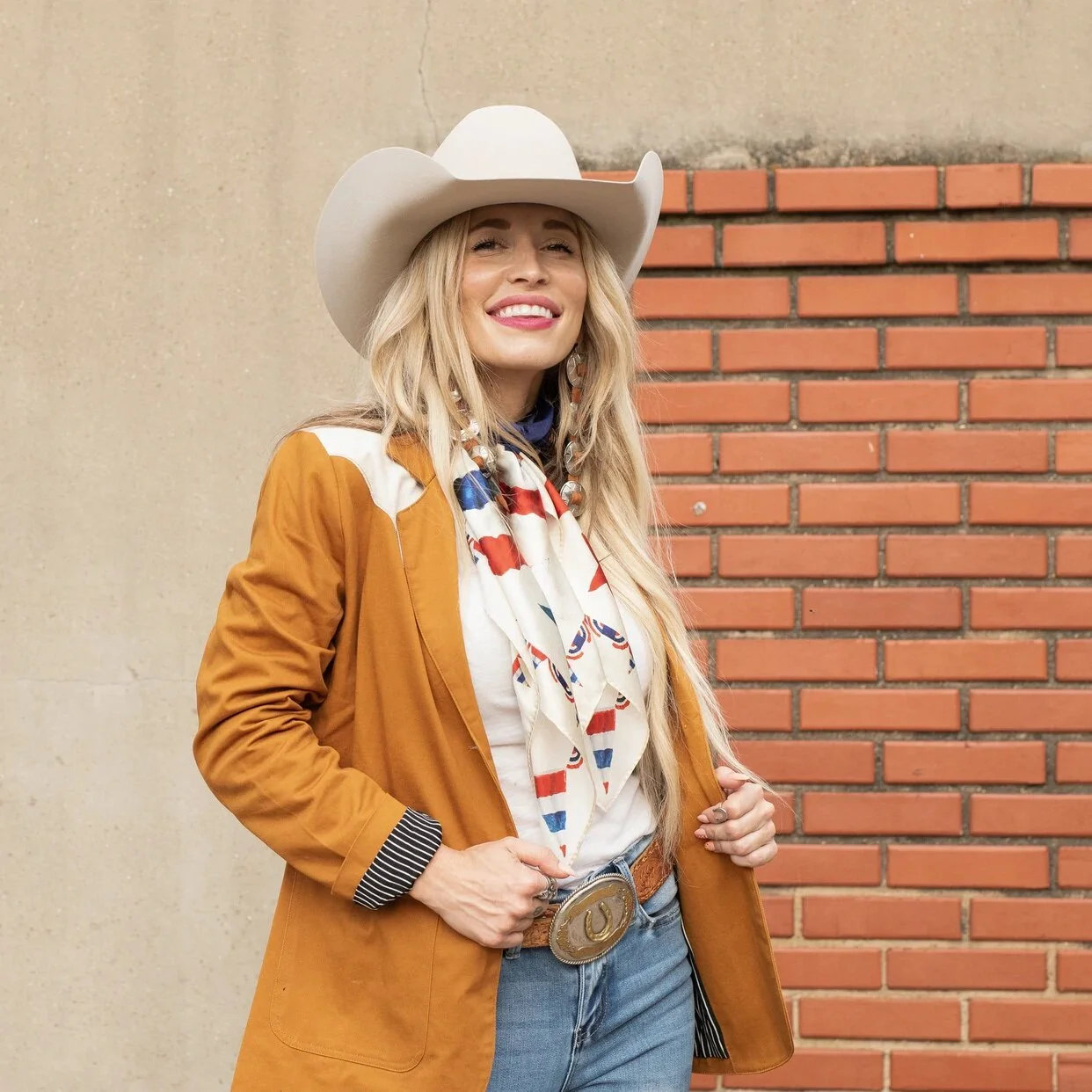 55B380DD-F383-451C-9C29-35D28BEBDFBF