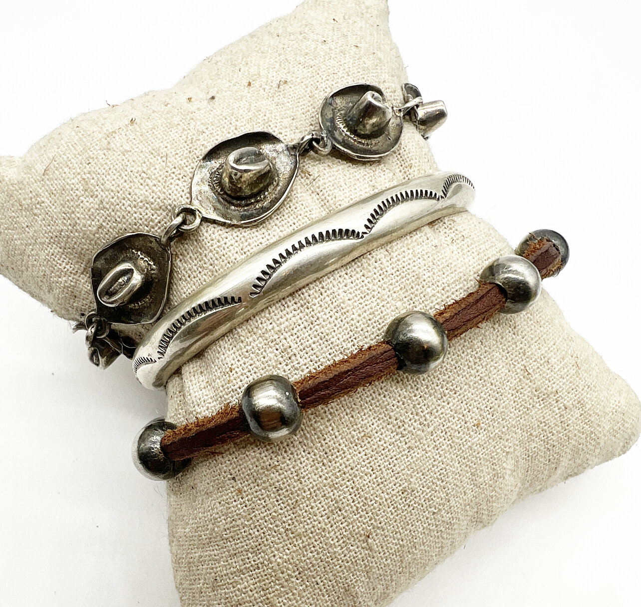 66C17EB7-A544-4F32-87F9-E78238B886CD