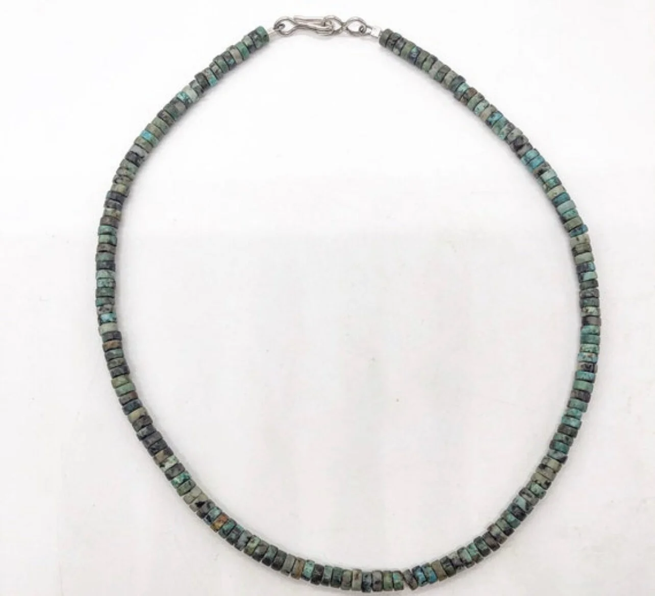 AE0A0A32-6D5B-405C-8FEF-CEB4F74D0B4E