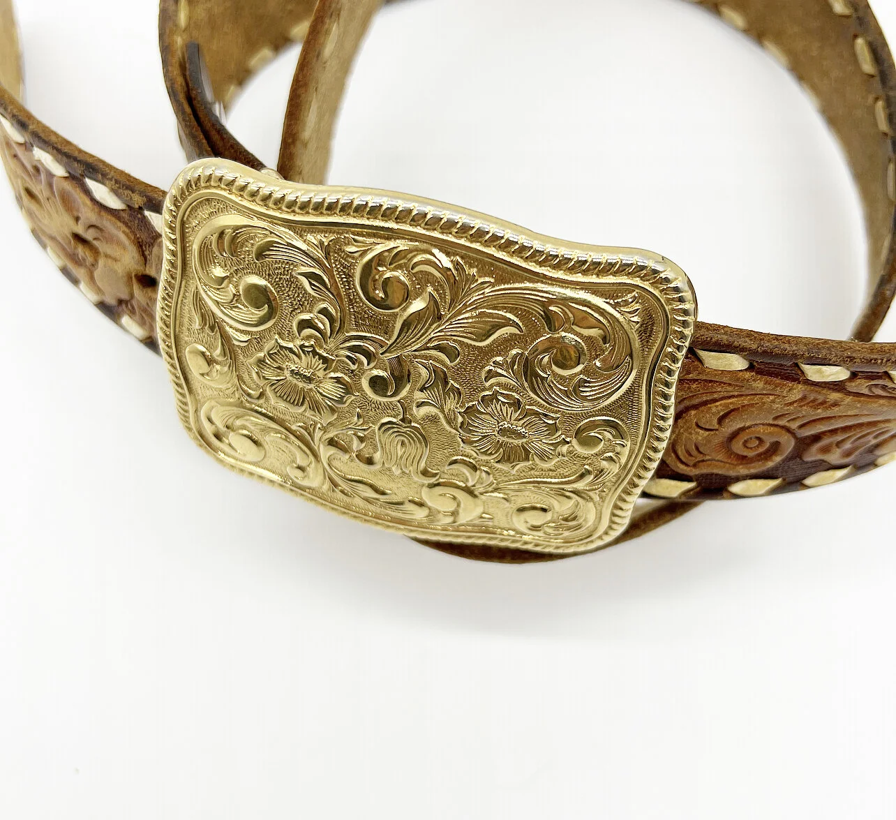 A2152E1E-8691-4D95-BC95-A2993E712997