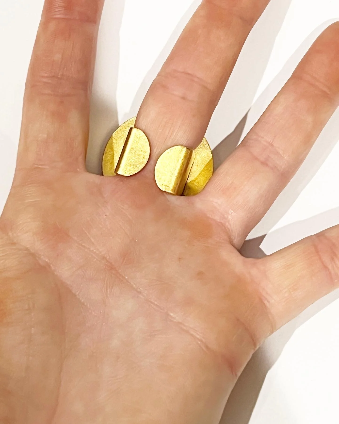 6D9332AB-34E6-4BF2-B870-1797B756AB76