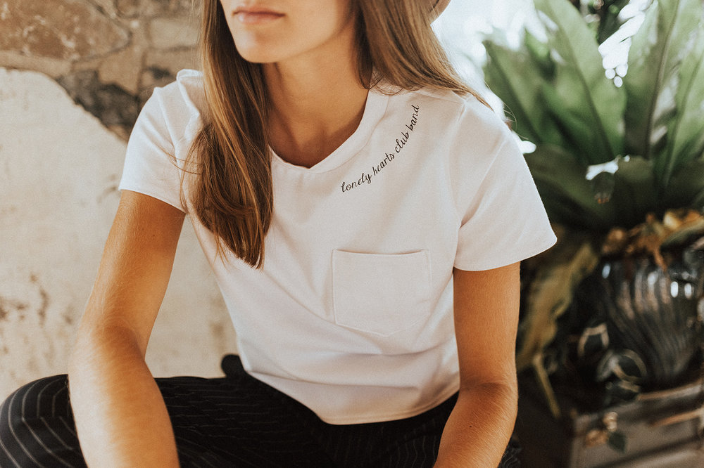 Lonely Hearts Pocket Crop Tee, White – Sugarfoot Apparel