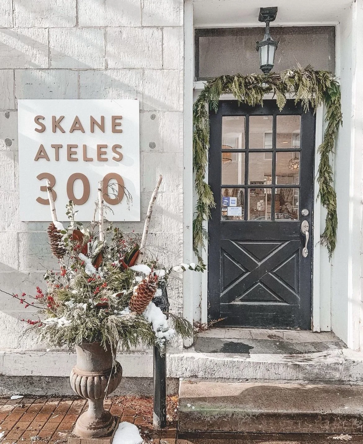 Shop, Sip, &amp; Stroll at Skaneateles 300
