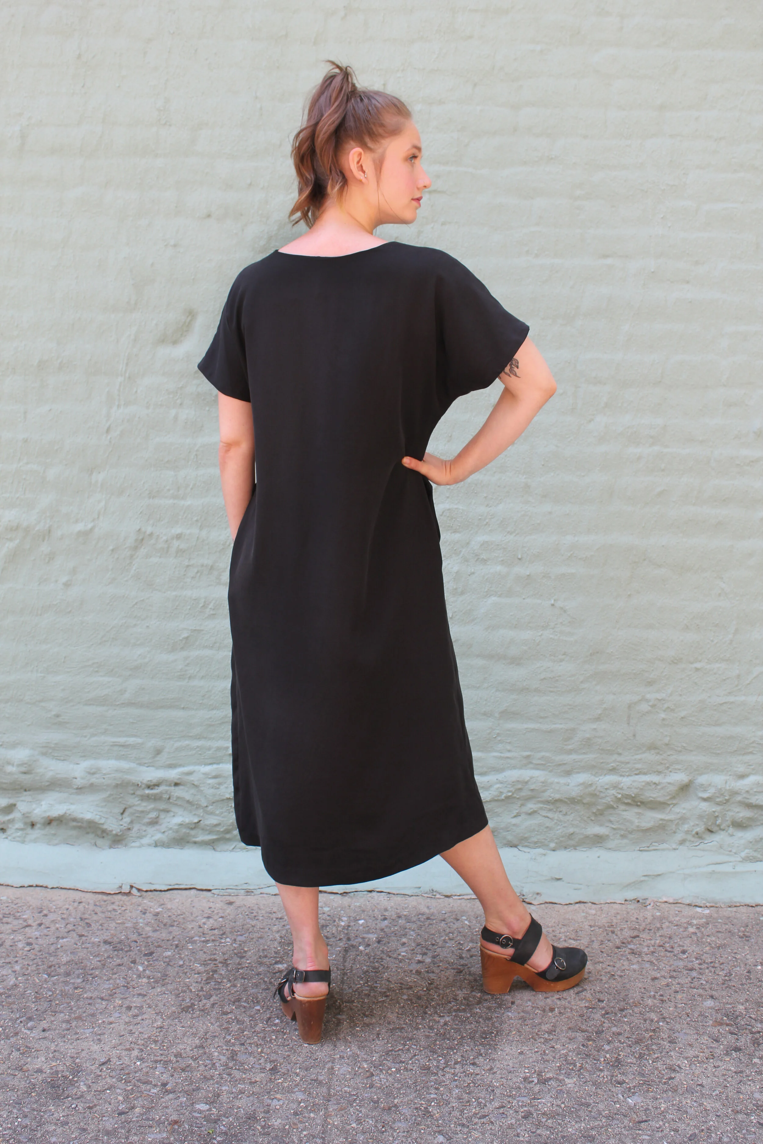 black ripped t shirt dress WDIRARA Women's Plus Size Fringe Tops Punk Criss Cross Ripped Open Back T Shirt Short Sleeve Backless Tee Top Black 0XL at Amazon Women's Clothing store