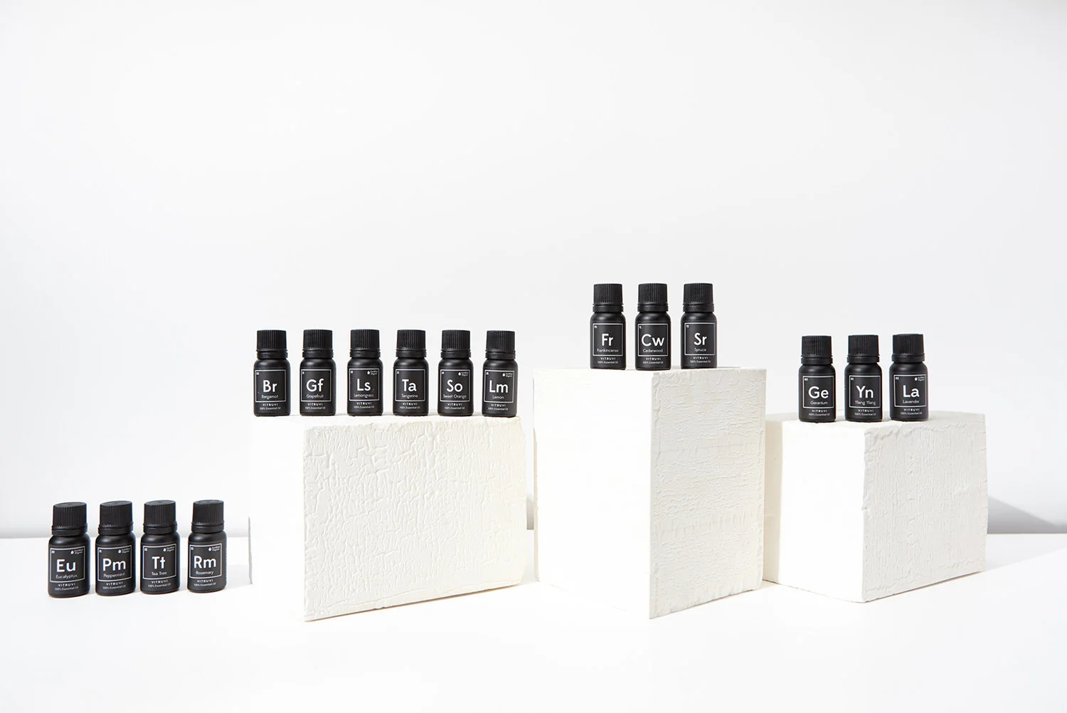large_essential-oils-aromatherapy-design-vitruvi.jpg