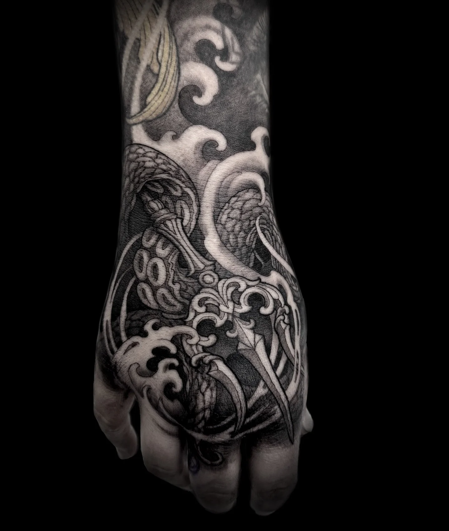 I got to finish off Hanna’s sleeve with this really cool trident and tentacles! Such a fun piece. 
Thanks Hanna!