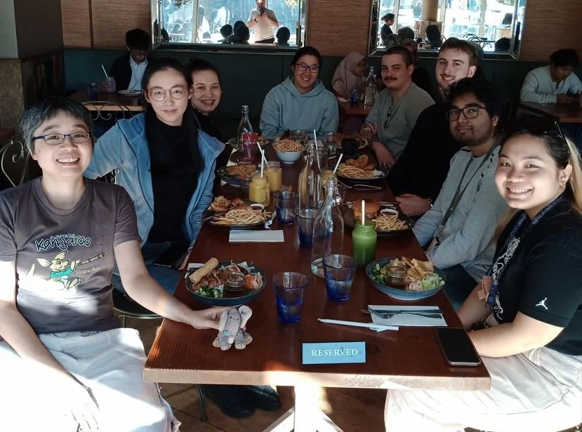 Lab lunch 2023.JPG