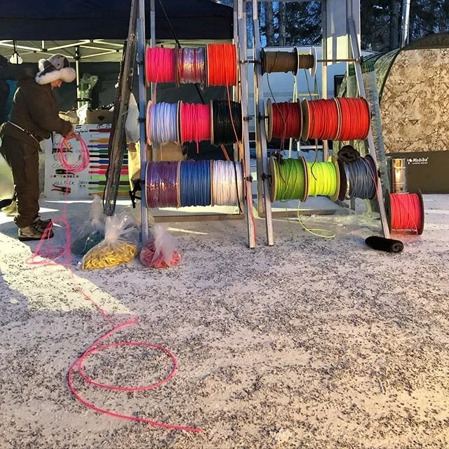 N&aring;&aring;-n&aring;&aring;! Time to go back to the south. Happy to see all the handicraft everywhere and the mix of old and new. Tack f&ouml;r allt! #jokkmokksmarknad #&aacute;jtte