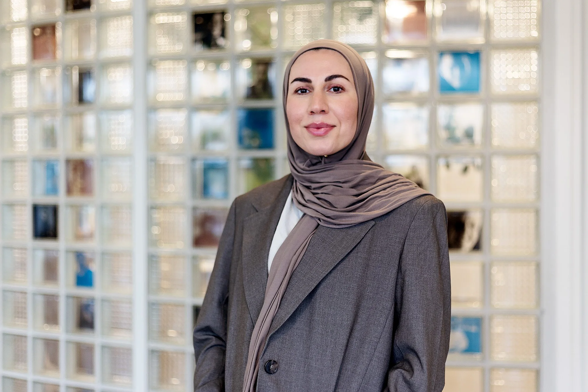  Portretfoto van Ellaha in Utrecht voor Stichting voor Vluchteling-Studenten UAF. 