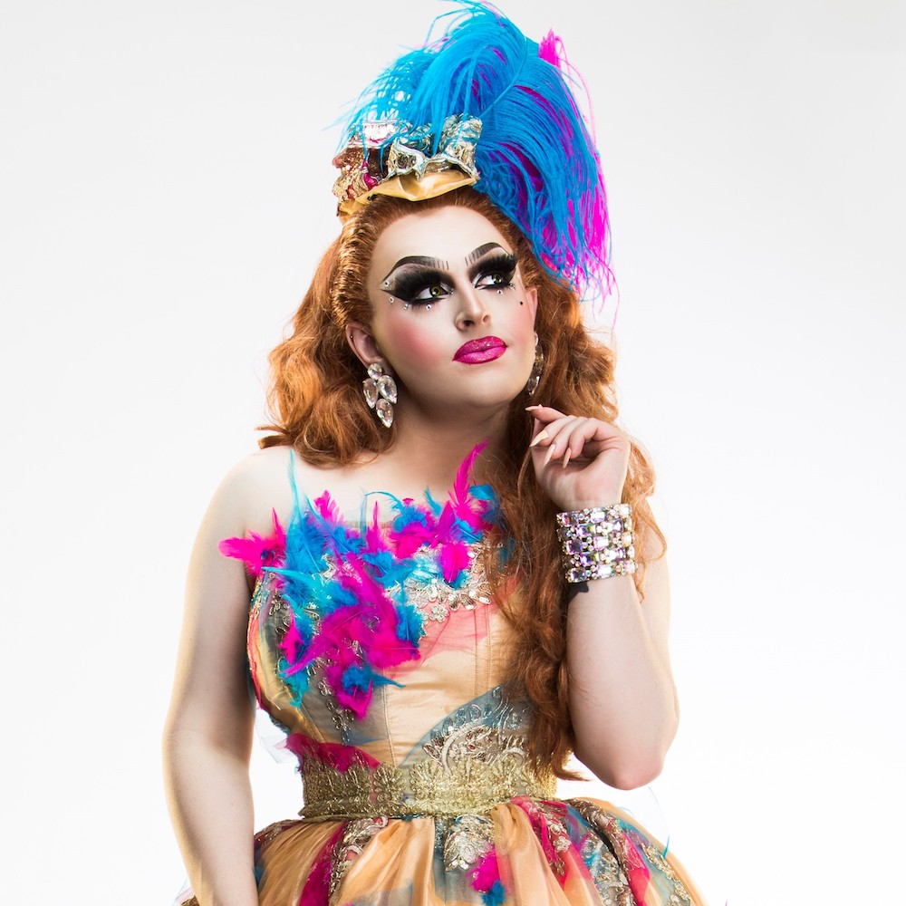 hannah-conda-sydney-drag-queen-feathers.jpeg