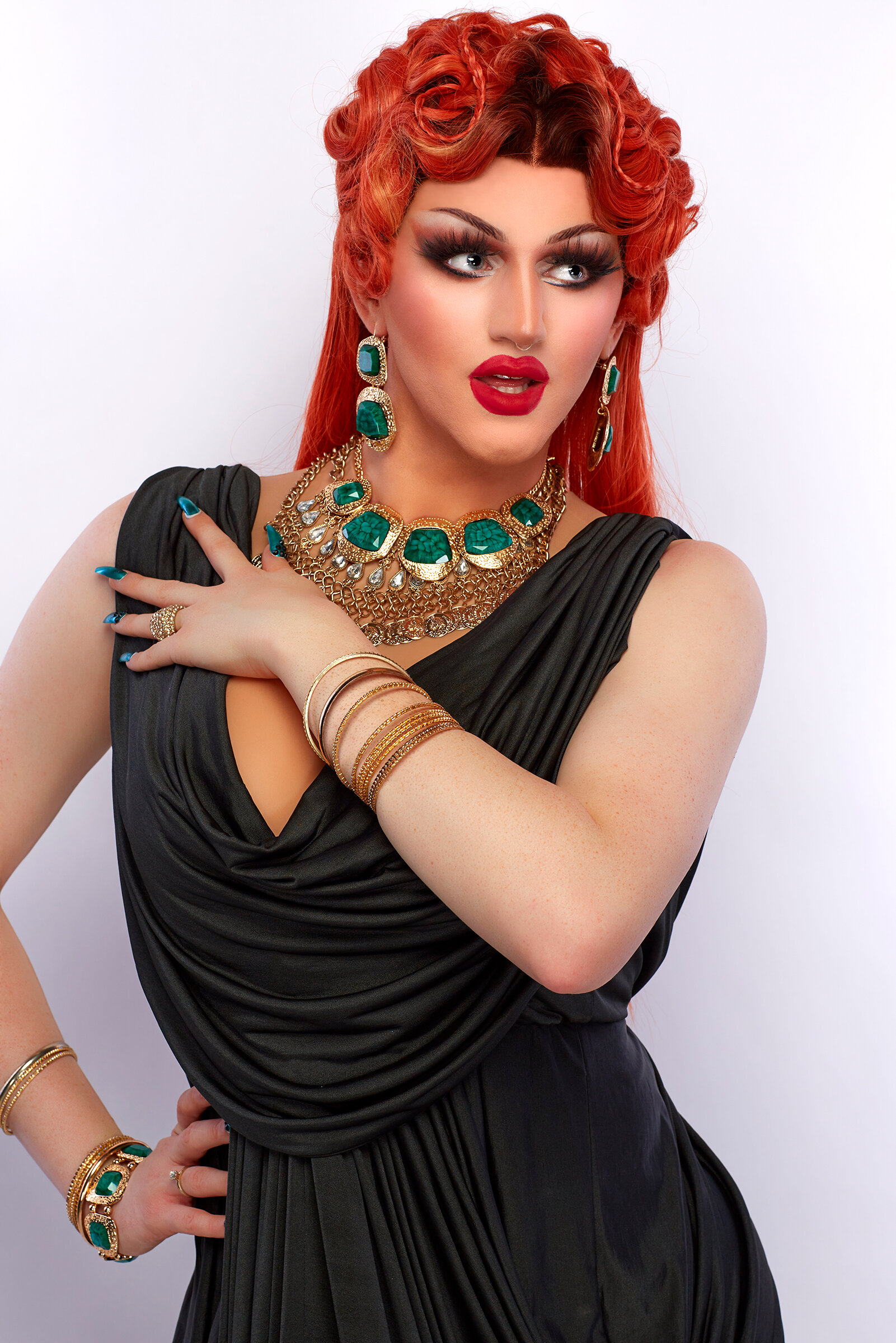 mynx-moscato-drag-royalty-drag-queen-make-up-sydney-artist