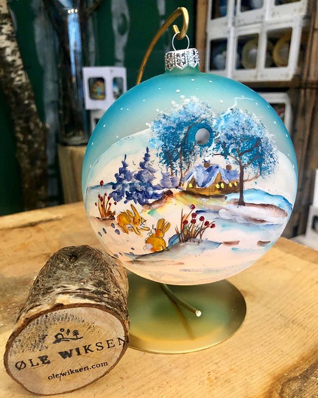 Today&rsquo;s discount -20% 🎄🎉 #handcrafted #julekuler #christmasballs #baubles #handcrafted #julemarked #christmasmarket #handpainted #lanterns #giftideas #gift #julegavetips #julegave