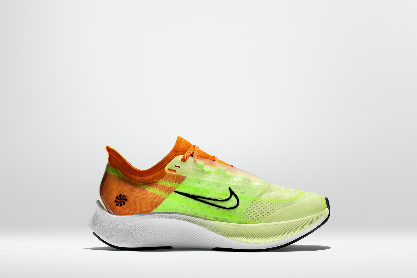 FA19_ZOOM_FLY_3_WMNS_LATERAL_BASE_87960.jpg
