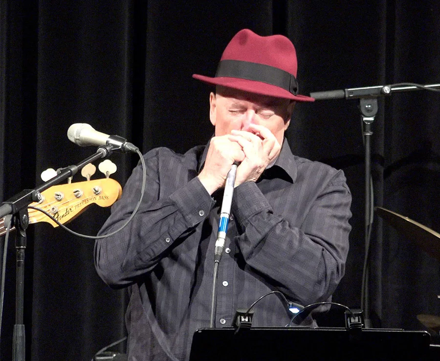 keith-bennett-live-jazz-harmonica.jpg