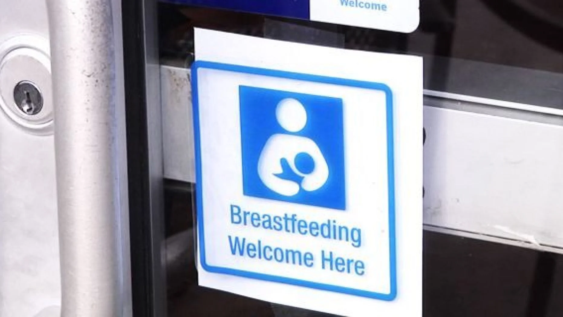 breastfeeding sign.png