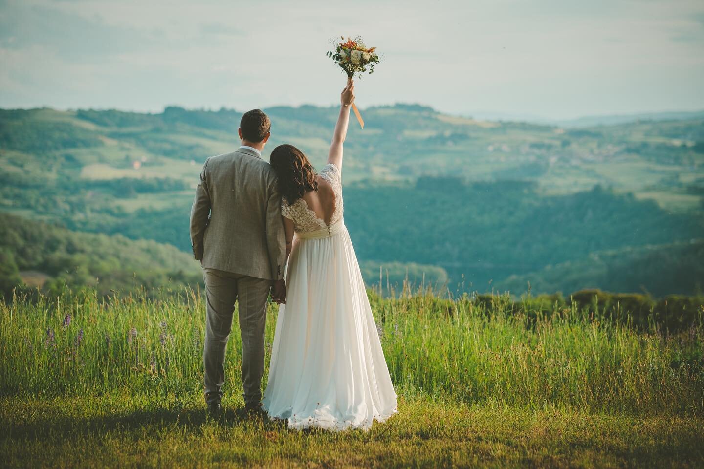 Ain&rsquo;t no mountain high enough ⛰️ [Aper&ccedil;u] du mariage de samedi dernier ➳ F&eacute;licitations &agrave; Charlotte + Florent !

&bull;&bull;&bull;&bull;&bull;&bull;&bull;&bull;&bull;&bull;&bull;&bull;&bull;&bull;&bull;&bull;&bull;&bull;&bu