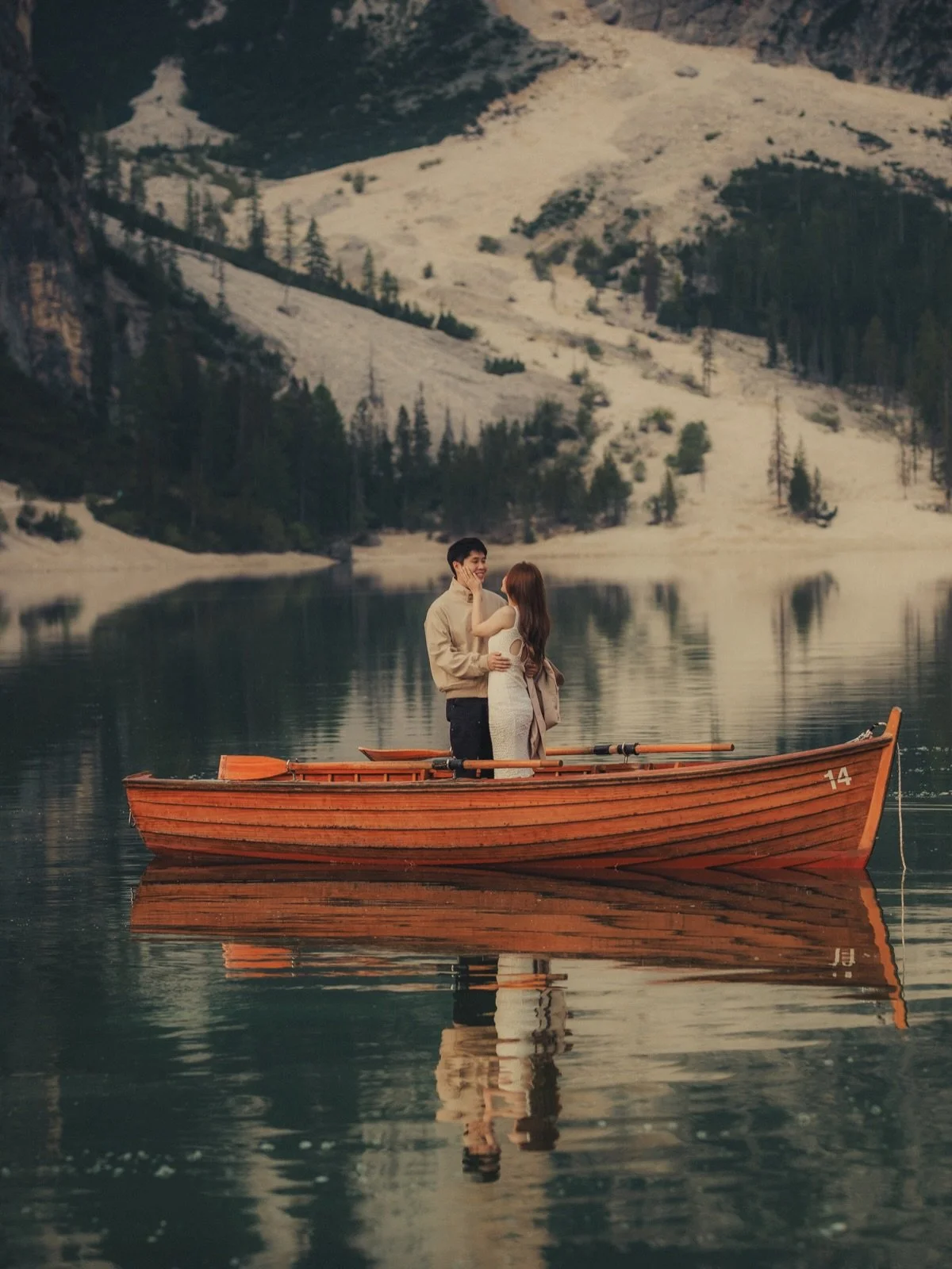 The Dolomites, first light, and one very well-kept secret 💍