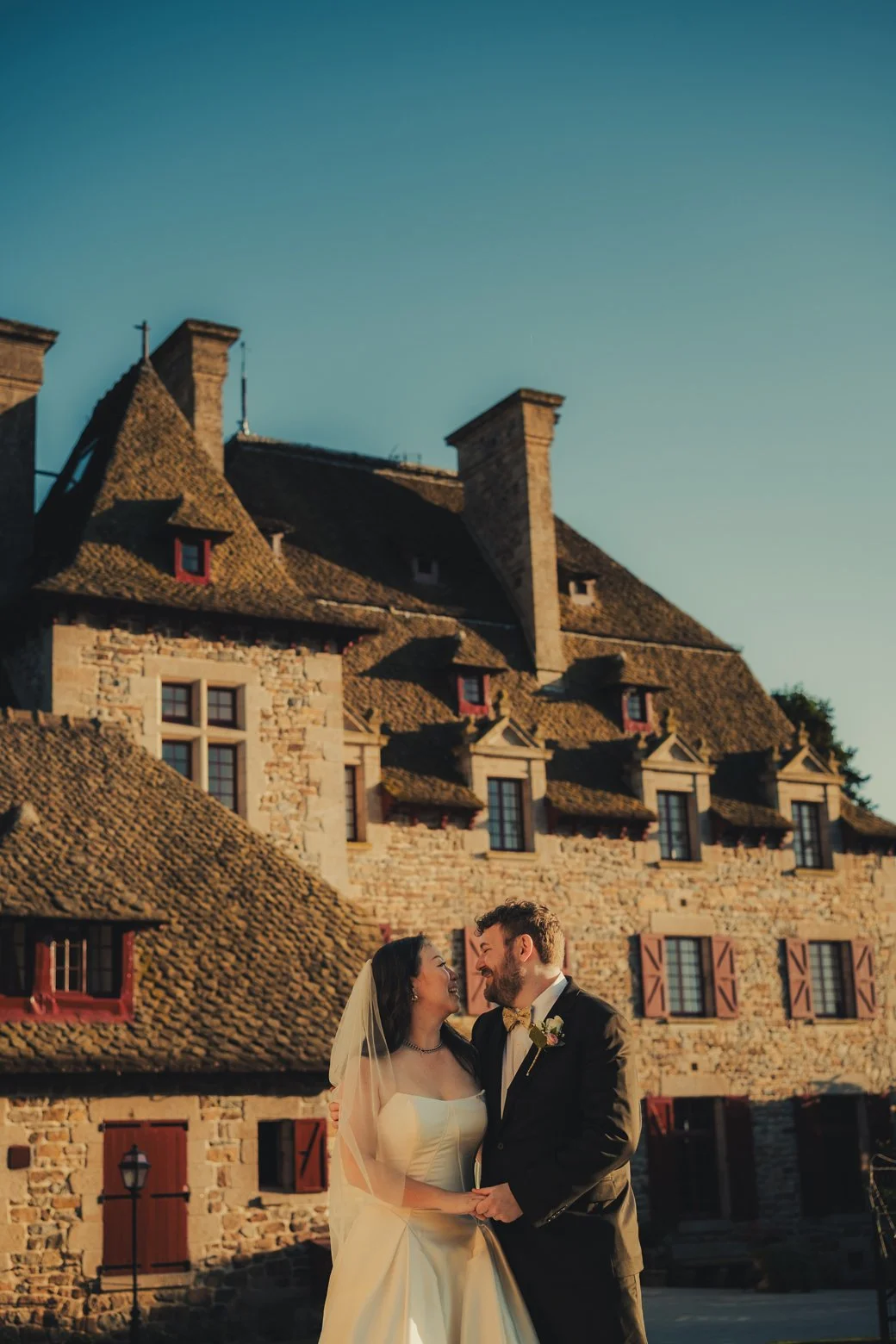 bride groom dordogne france wedding