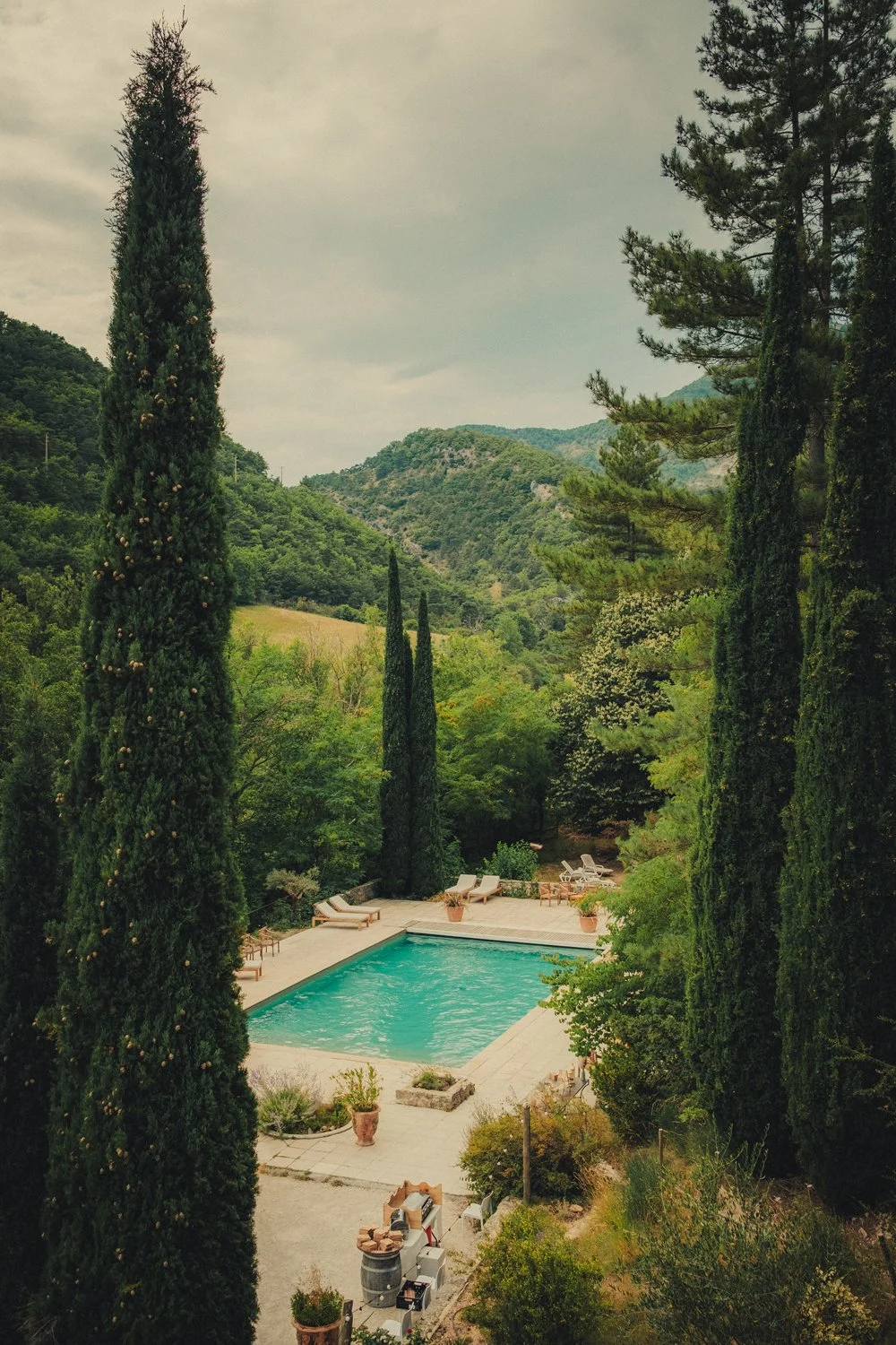 View from above of Hameau de Valouse for a wedding in Provence