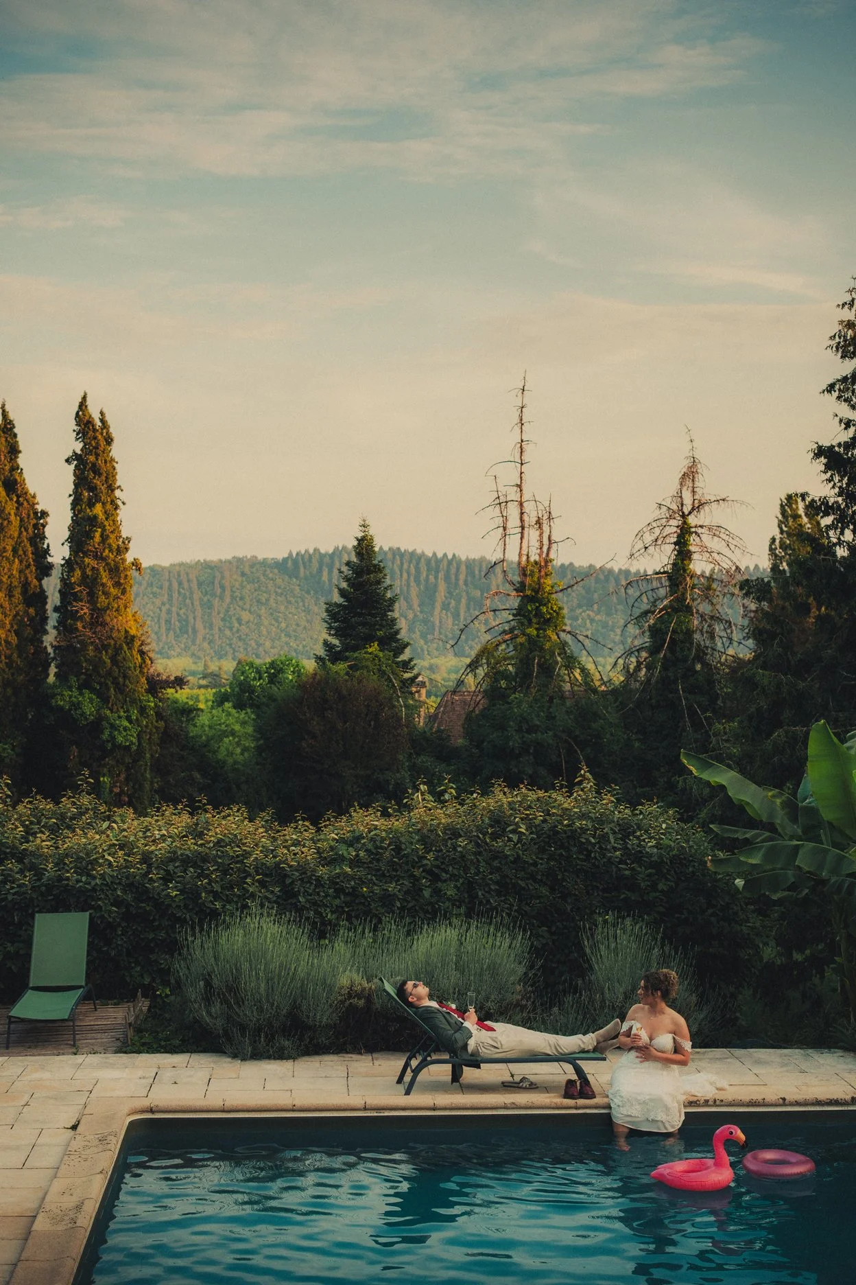 Dordogne intimate wedding photographer and videographer.