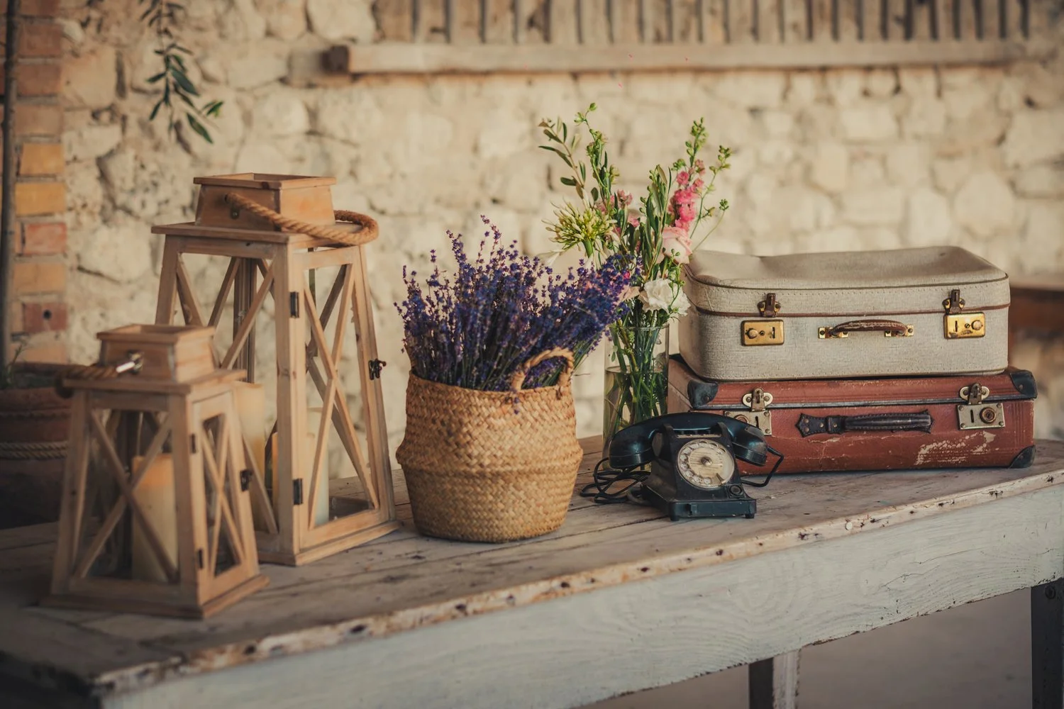 Wedding decorations in rustic and vintage style with lavender in Provence