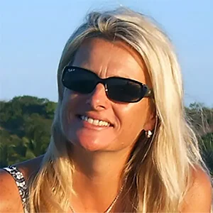 debbie-smith-shark-research-institute.jpg