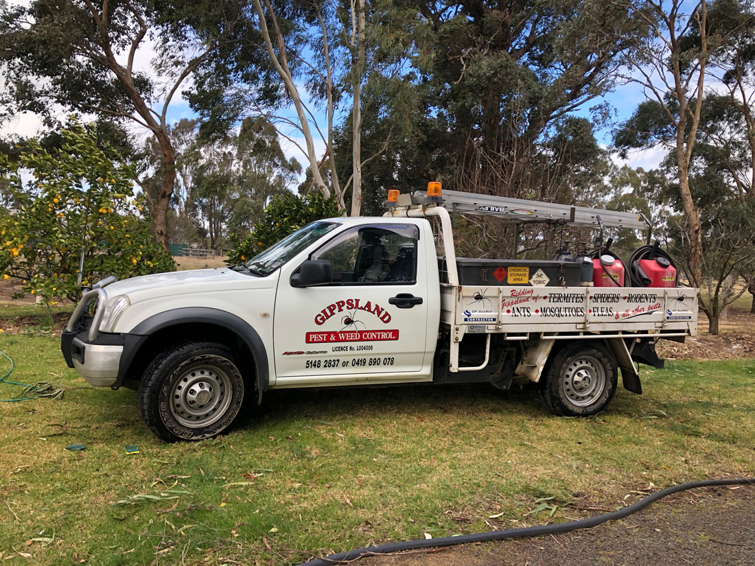 Gippsland-Pest+Weed-Control-ute.jpg