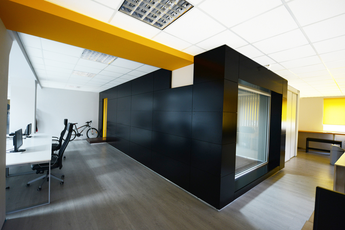 Meeting-Room-Outdoor2_small.jpg