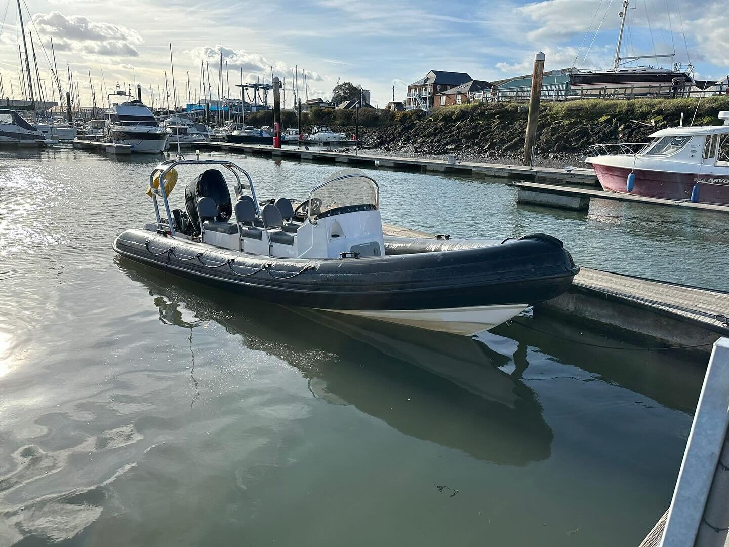 It&rsquo;s a busy time for our club at the moment: Paul (@p.a.baz ) finished his RYA Powerboat training course on the Solent!

Well done Paul on your new certification 👏🏻🚤🤿

#Leicesterunderwaterexplorationclub #luec #bsacdivers #learntodive #scub