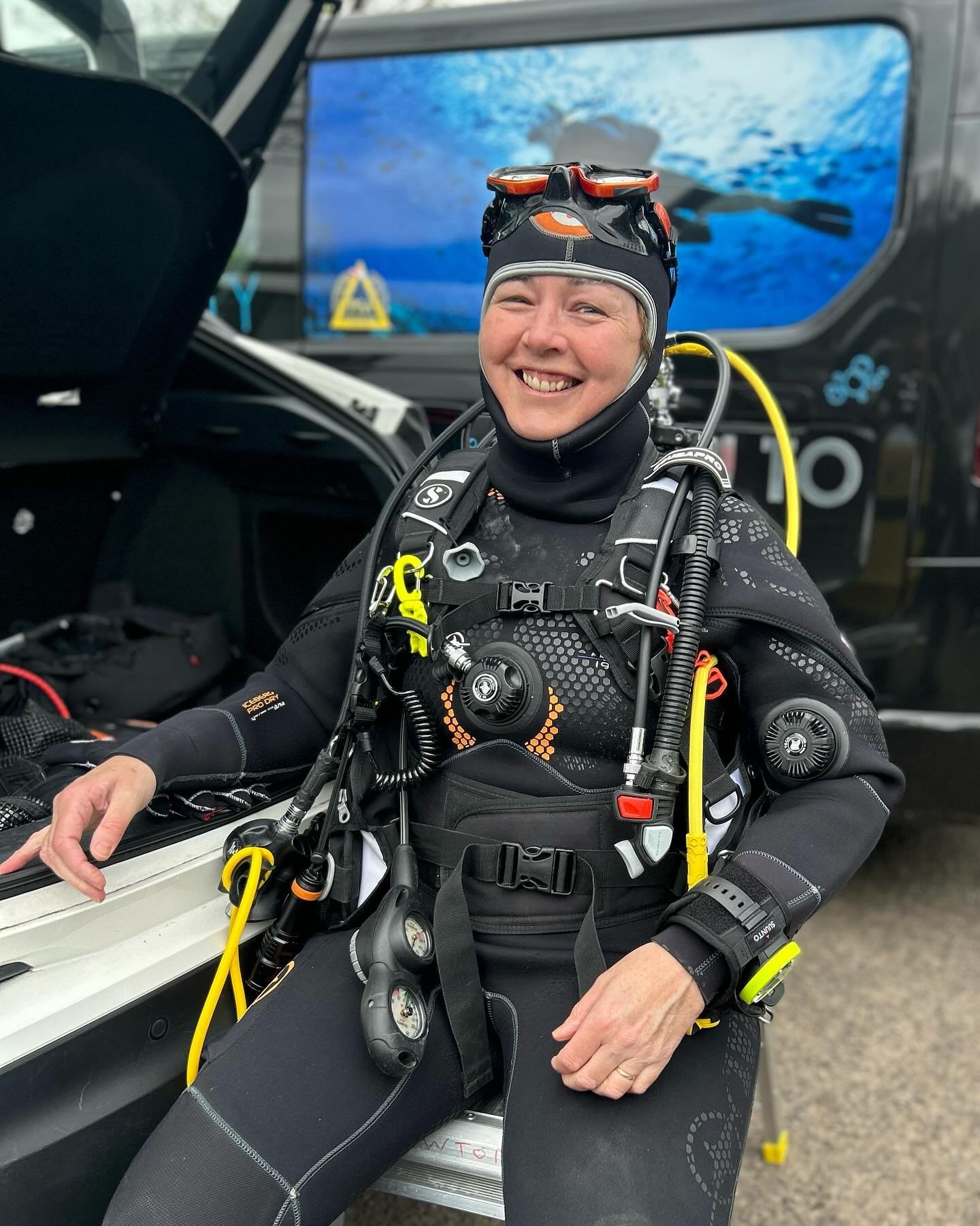 Today&rsquo;s fun down at Stoney Cove!

We had new member Josh testing out his new drysuit and a few of our members getting some time in underwater ahead of our club Swanage trip next weekend 🤿

#Leicesterunderwaterexplorationclub #luec #bsacdivers 