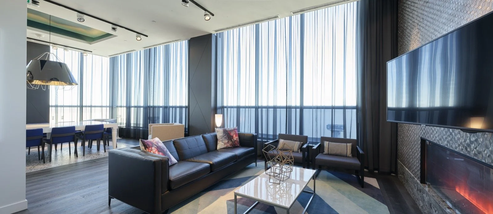 KIP_ONE_PARTY_106 Panorama_Flat16.JPG